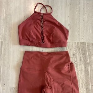 ALO Yoga Rust Set